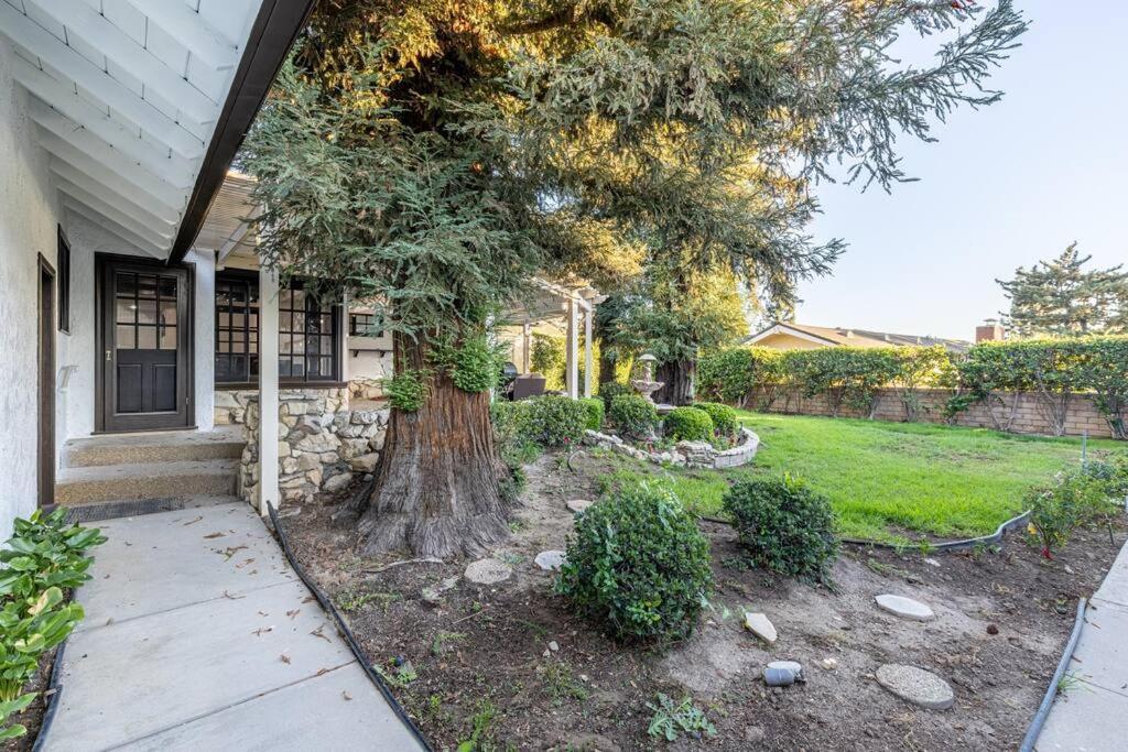 Stunning, Newly Remodeled Bright Villa Los Angeles